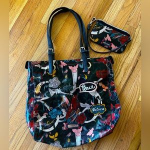 Gently Used Sakroots Tote bag with matching wallet.
